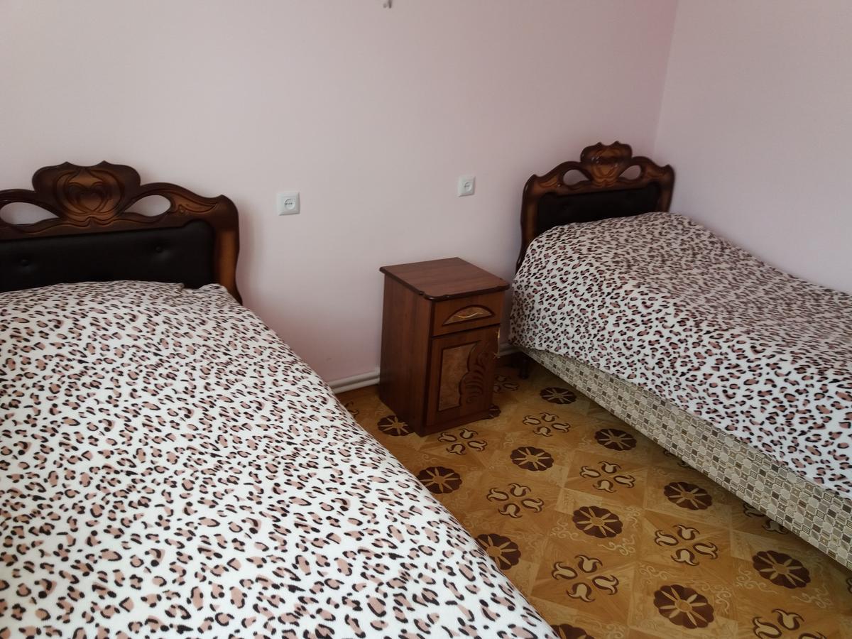 Aida Bed & Breakfast Tat'ev Bagian luar foto
