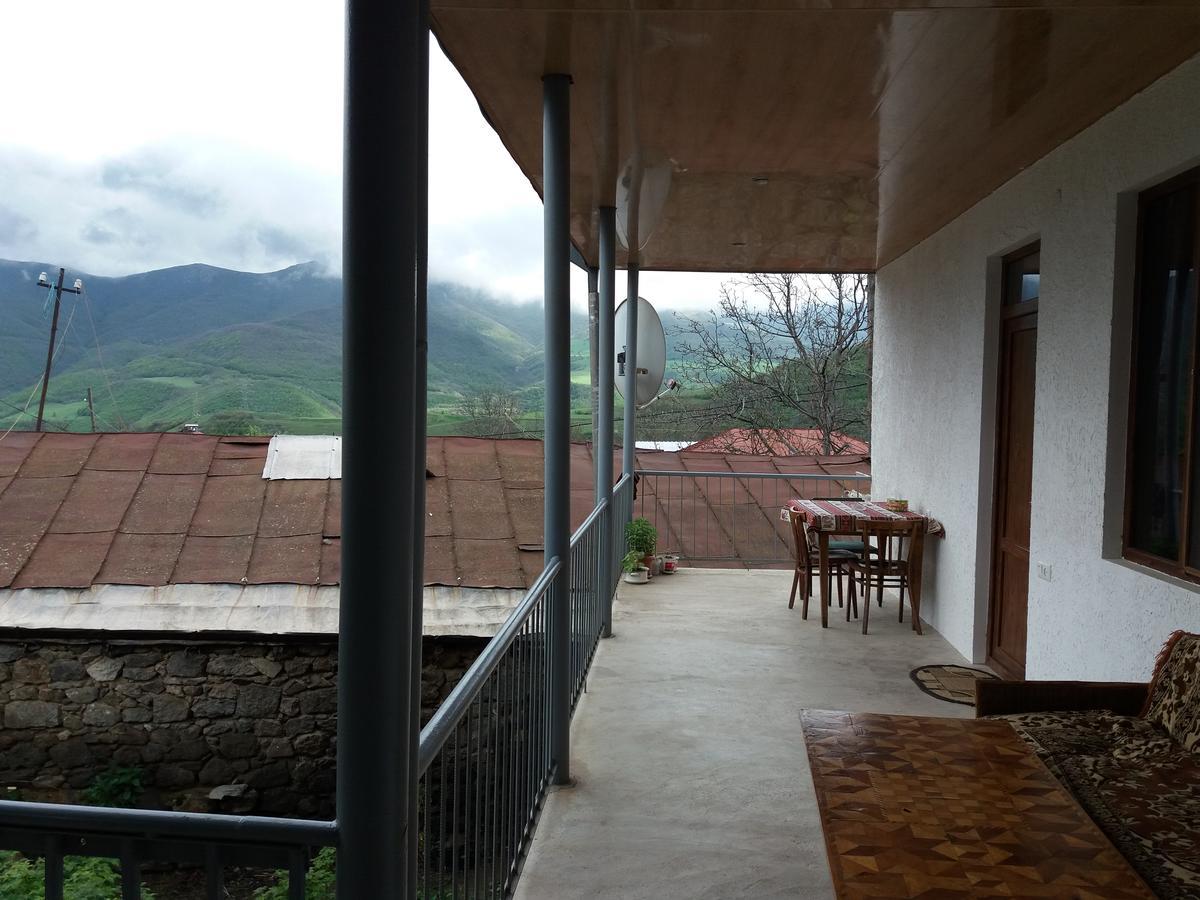 Aida Bed & Breakfast Tat'ev Bagian luar foto