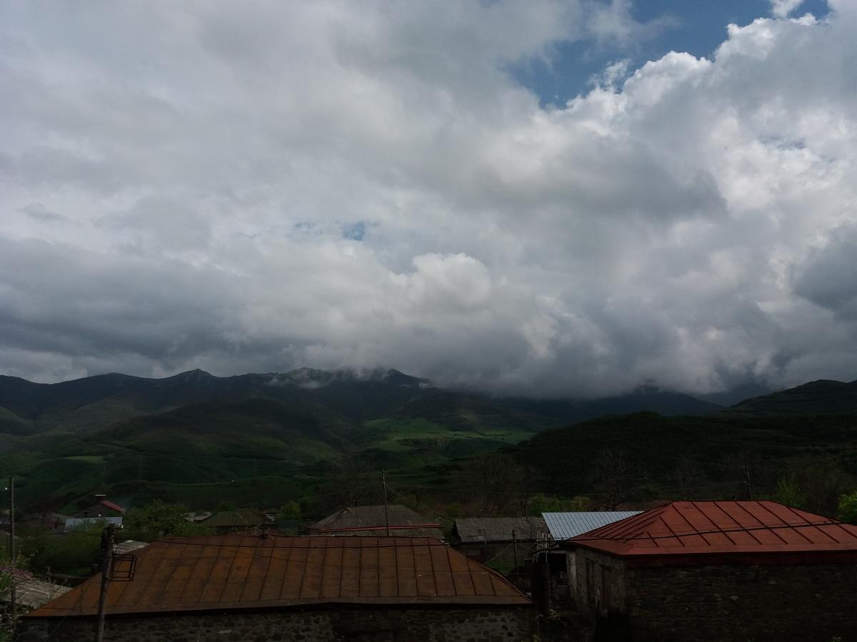 Aida Bed & Breakfast Tat'ev Bagian luar foto
